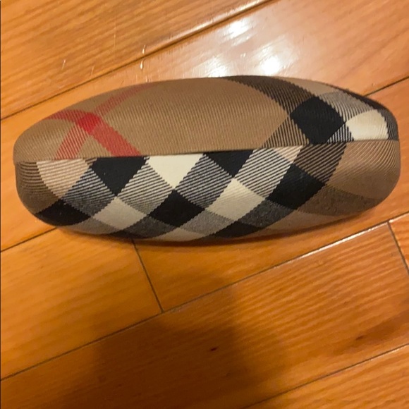 Burberry Sunglasses - Picture 7 of 13